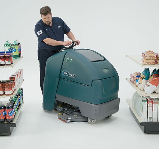 Speed Scrub 350 pour nettoyer dans un environnement de vente au détail